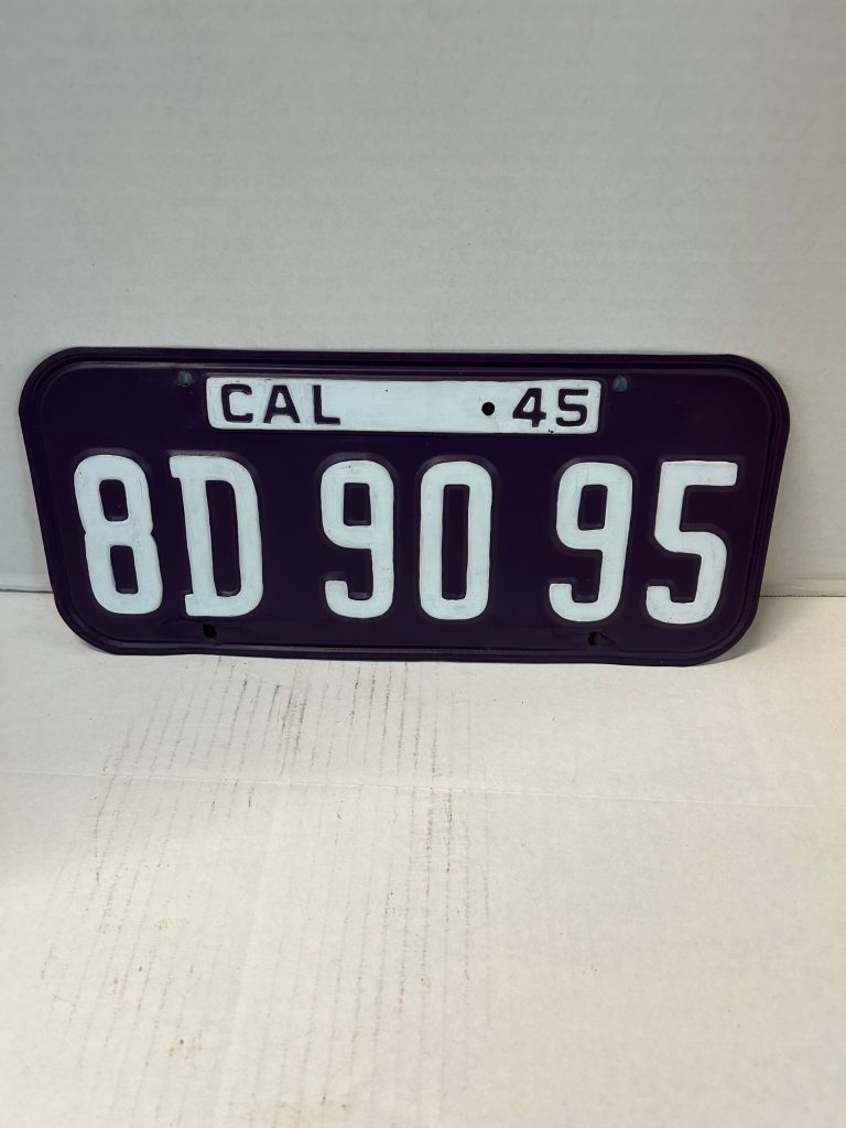 1945-California-license-plate-black-white